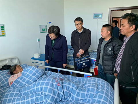 臨滄市人民政府副市長(zhǎng)王美榮蒞臨臨滄市中醫(yī)醫(yī)院調(diào)研指導(dǎo)工作